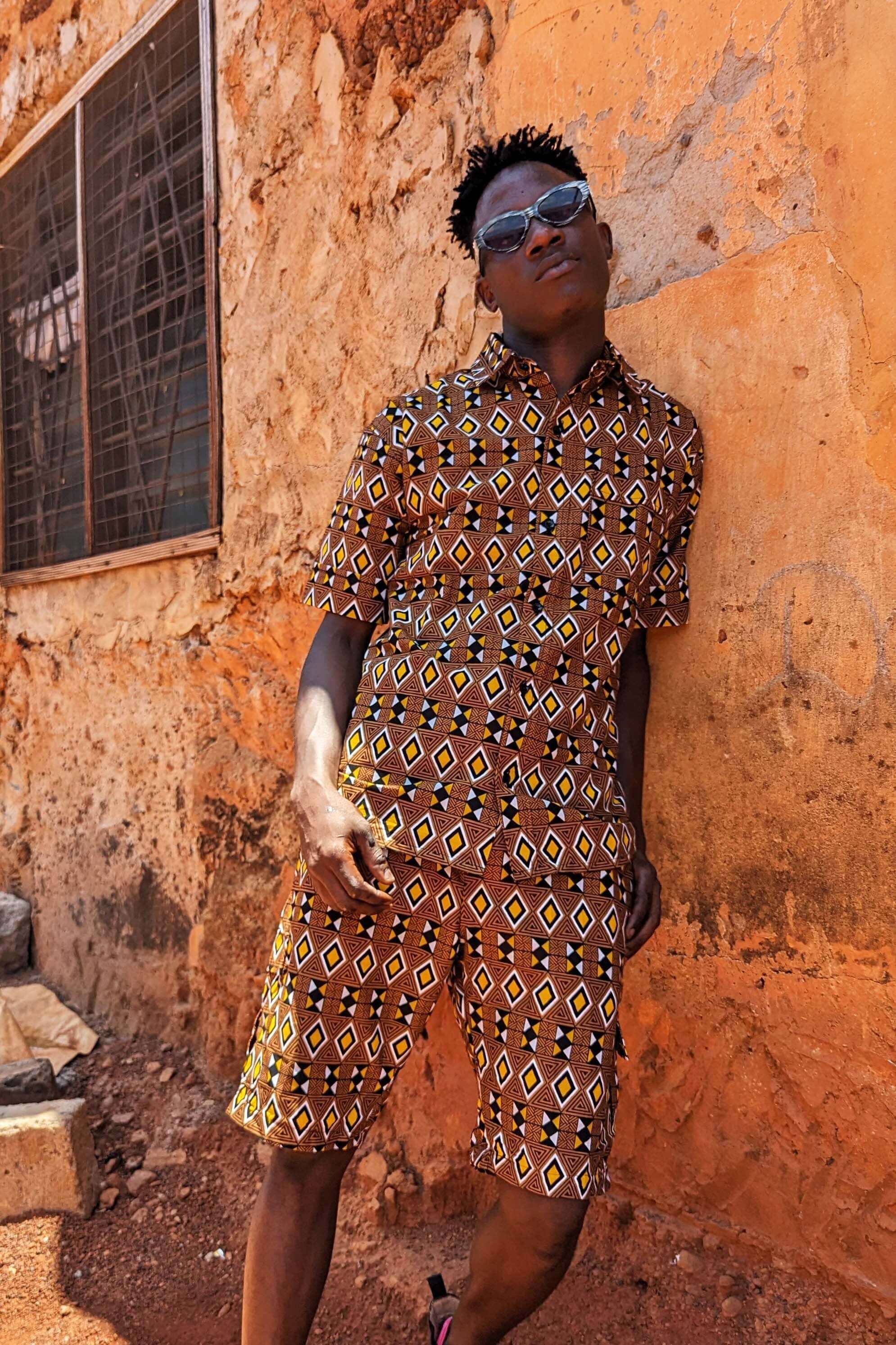 African Print Brown Men's Short Sleeve Shirt, Aztec Cotton Tribal Tee, Ankara Shirt, Mens Festival Clothing, Hippie Shirt, Tropical Beach