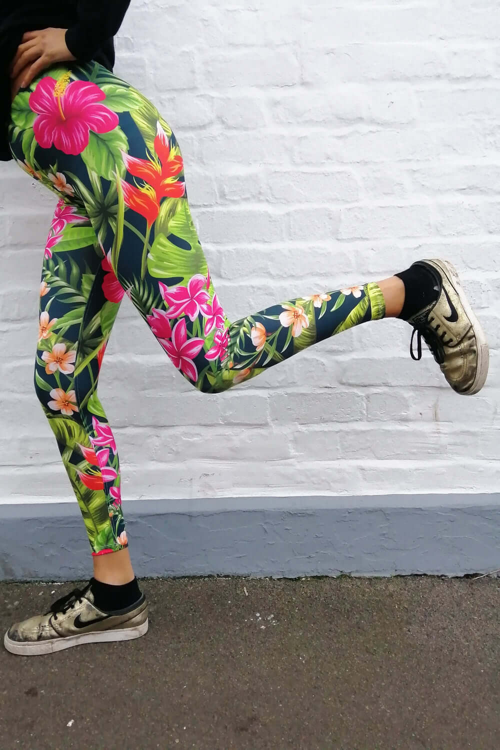 Full Bloom Floral Pattern Leggings